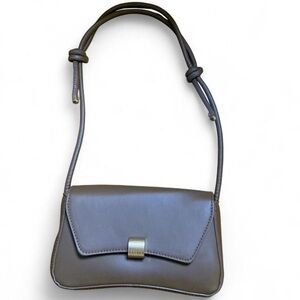 Classic Brown Leather Shoulder Bag - Neutral Everyday Style